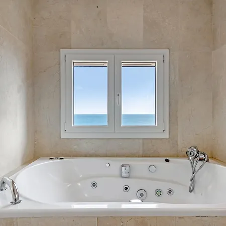 Villa Infinity I Sea Views I Saltwater Pool I Jacuzzi I Bbq Βίλα Αλμερία
